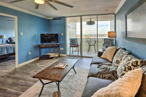Views and Pool Access Quaint Condo in Hot Springs!